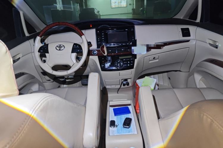Used Toyota Previa 2012 2.4L 7-Seater Luxury Edition Interior 2