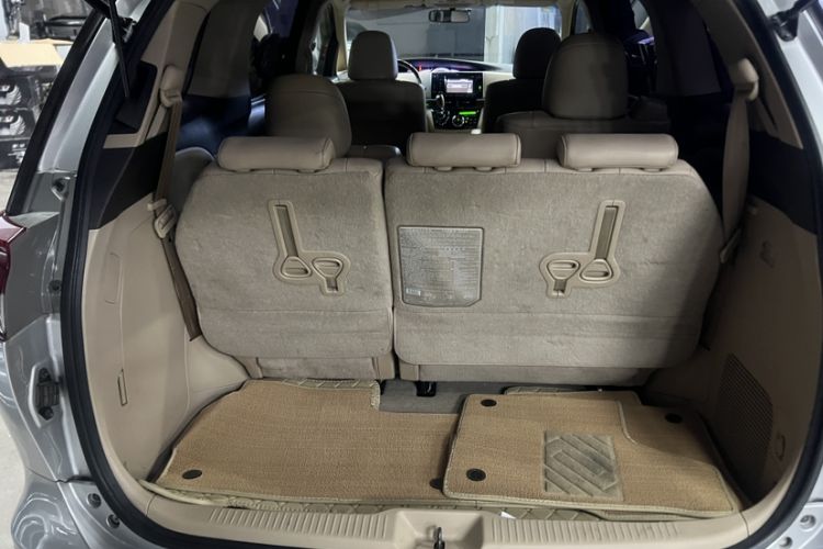 Used Toyota Previa 2012 2.4L 7-Seater Luxury Edition Interior 6