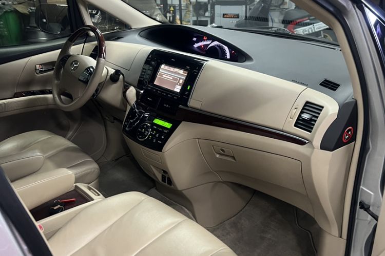 Used Toyota Previa 2012 2.4L 7-Seater Luxury Edition Interior 7