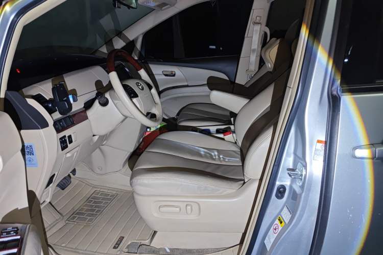 Used Toyota Previa 2012 2.4L 7-Seater Luxury Edition Left Front Seat