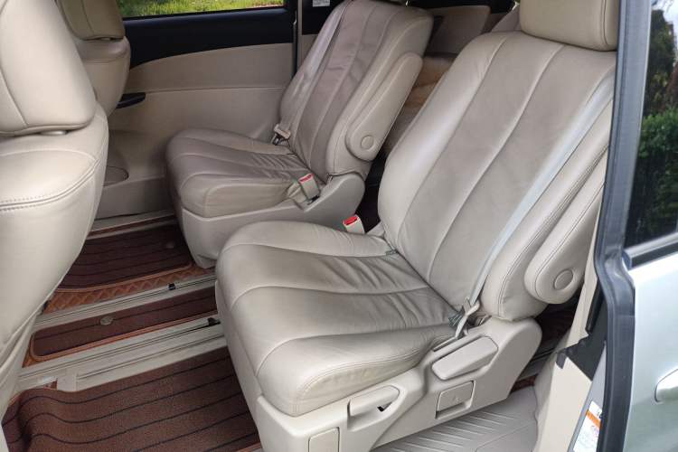 Used Toyota Previa 2012 2.4L 7-Seater Standard Edition Left Rear Seat