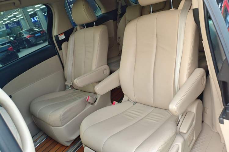 Used Toyota Previa 2012 2.4L 7-Seater Luxury Edition Left Rear Seat