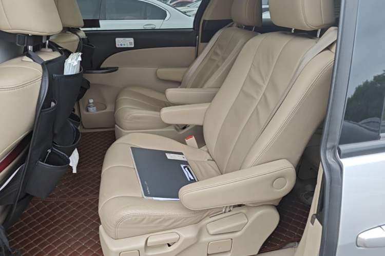 Used Toyota Previa 2012 2.4L 7-Seater Luxury Edition Left Rear Seat