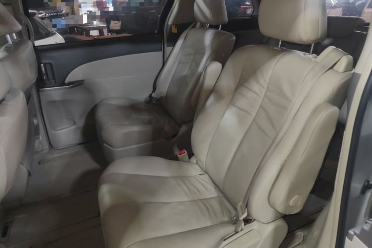 Used Toyota Previa 2012 2.4L 7-Seater Luxury Edition Left Rear Seat