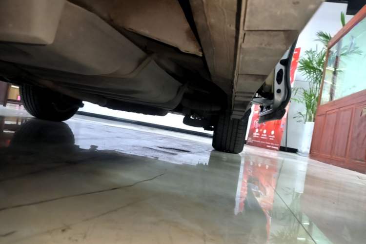Used Toyota Previa 2012 2.4L 7-Seater Luxury Edition Left Side Sill