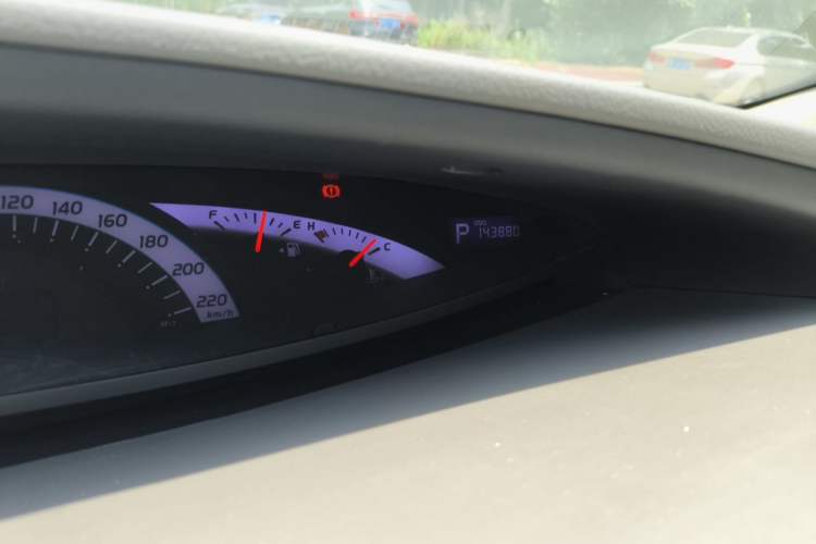 Used Toyota Previa 2012 2.4L 7-Seater Luxury Edition Odometer Close Up
