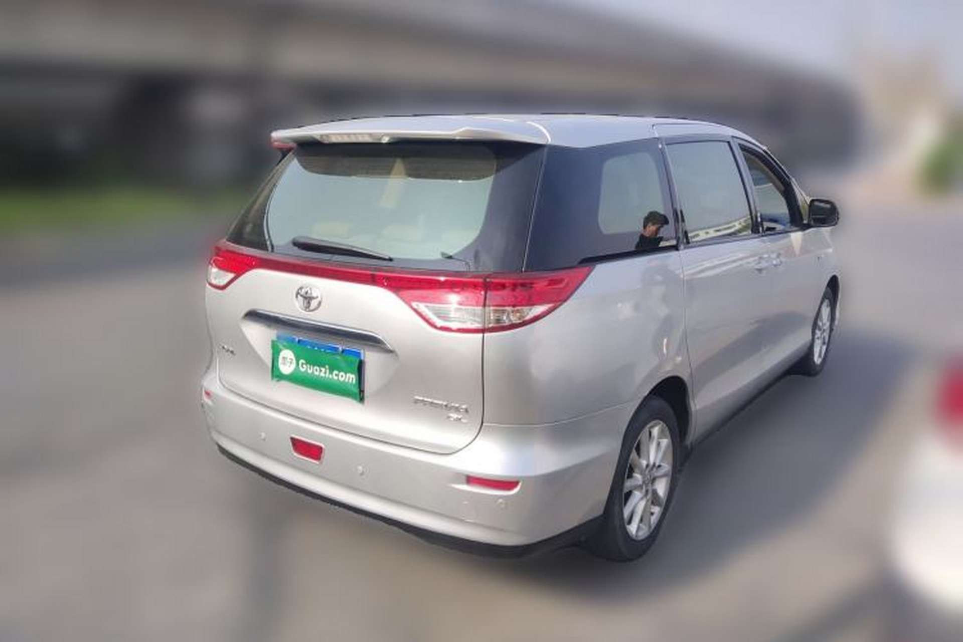 Used Toyota Previa 2012 3.5L 7-Seater Luxury Version Rear Right 45 Deg