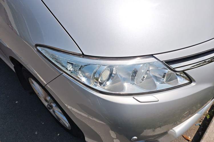 Used Toyota Previa 2012 3.5L 7-Seater Luxury Version Right Front Headlight