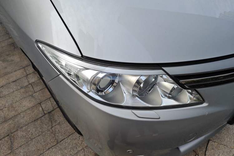 Used Toyota Previa 2012 2.4L 7-Seater Luxury Edition Right Front Headlight