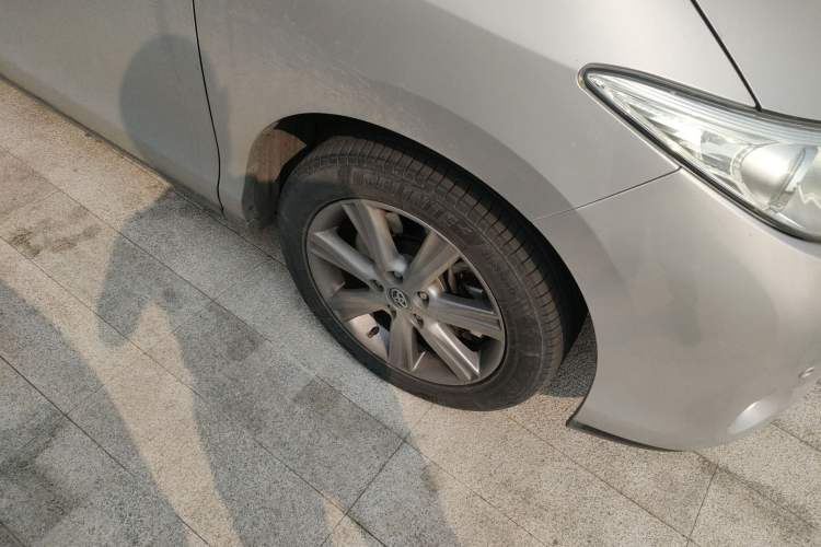 Used Toyota Previa 2012 2.4L 7-Seater Luxury Edition Right Front Wheel Hub