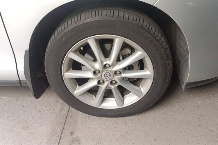 Used Toyota Previa 2012 3.5L 7-Seater Luxury Version Right Front Wheel Hub