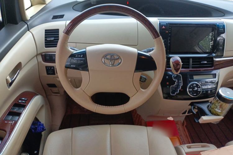 Used Toyota Previa 2012 2.4L 7-Seater Standard Edition Steering Wheel