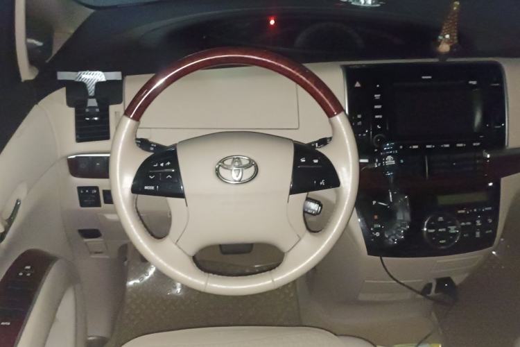 Used Toyota Previa 2012 3.5L 7-Seater Luxury Version Steering Wheel