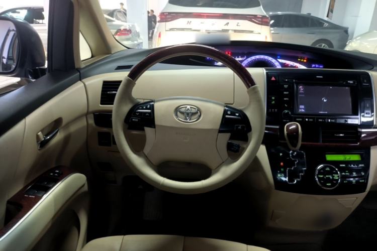 Used Toyota Previa 2012 2.4L 7-Seater Luxury Edition Steering Wheel