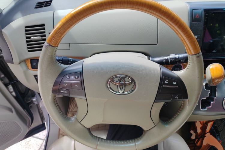 Used Toyota Previa 2012 2.4L 7-Seater Standard Edition Steering Wheel