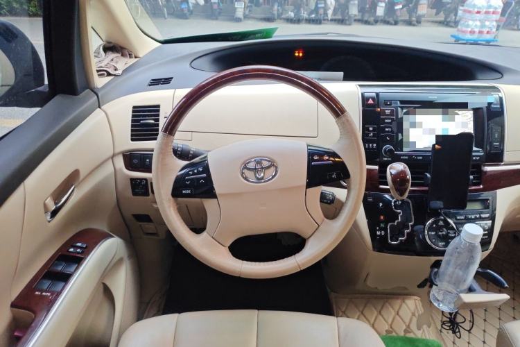 Used Toyota Previa 2012 2.4L 7-Seater Luxury Edition Steering Wheel