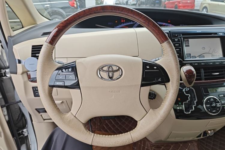 Used Toyota Previa 2012 2.4L 7-Seater Luxury Edition Steering Wheel