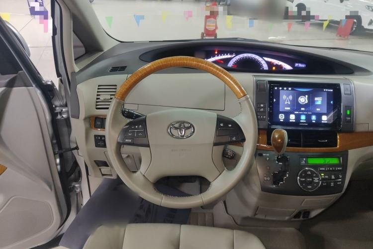 Used Toyota Previa 2012 2.4L 7-Seater Luxury Edition Steering Wheel