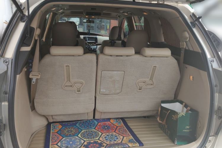 Used Toyota Previa 2012 2.4L 7-Seater Luxury Edition Trunk