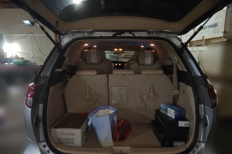 Used Toyota Previa 2012 2.4L 7-Seater Luxury Edition Trunk