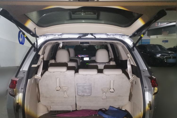 Used Toyota Previa 2012 2.4L 7-Seater Luxury Edition Trunk