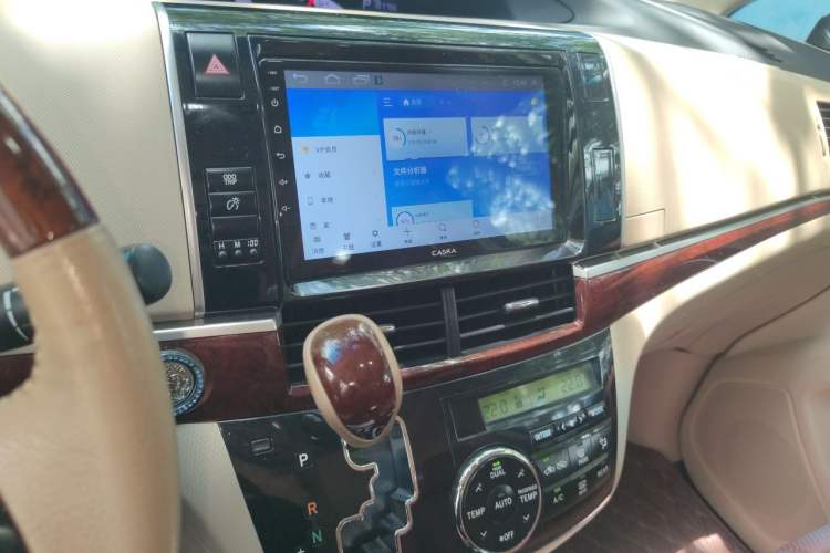 Used Toyota Previa  Audio And AC Panel