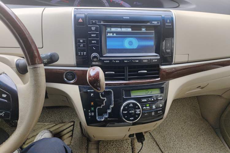 Used Toyota Previa 2012 3.5L 7-Seater Luxury Version Audio And AC Panel