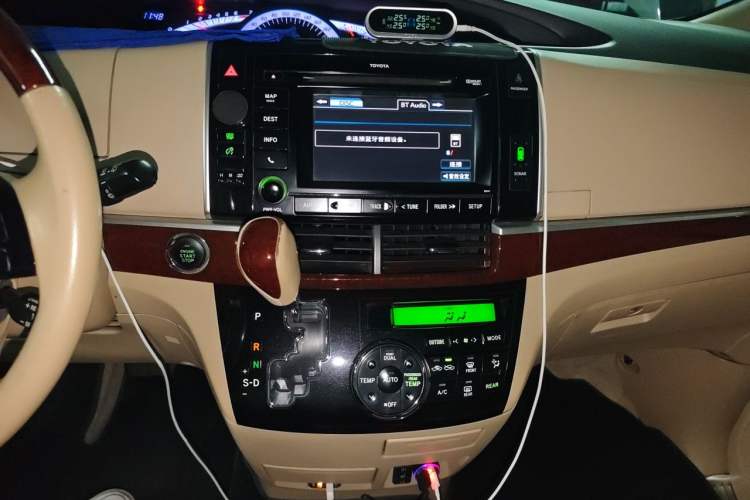 Used Toyota Previa 2012 3.5L 7-Seater Luxury Version Audio And AC Panel