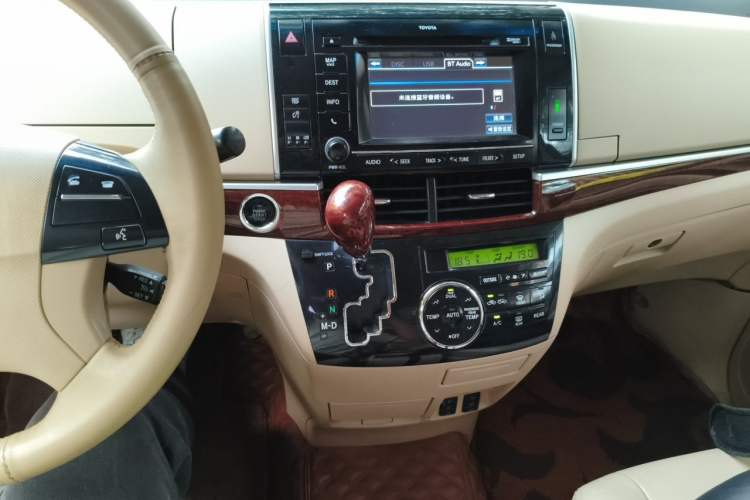 Used Toyota Previa 2012 2.4L 7-Seater Luxury Edition Audio And AC Panel