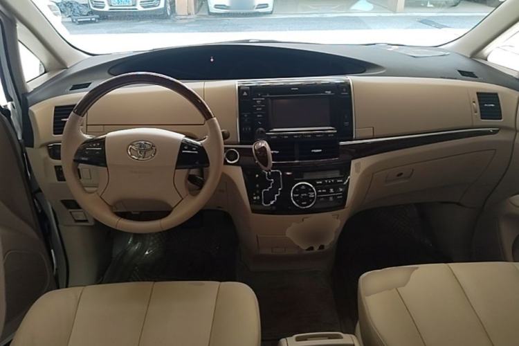 Used Toyota Previa 2012 2.4L 7-Seater Luxury Edition Center Console