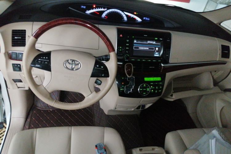 Used Toyota Previa 2012 2.4L 7-Seater Luxury Edition Center Console