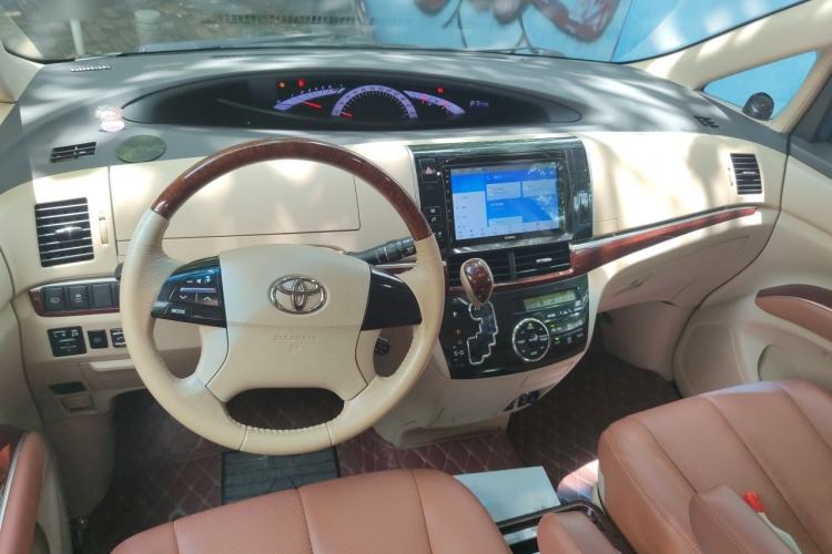 Used Toyota Previa  Center Console