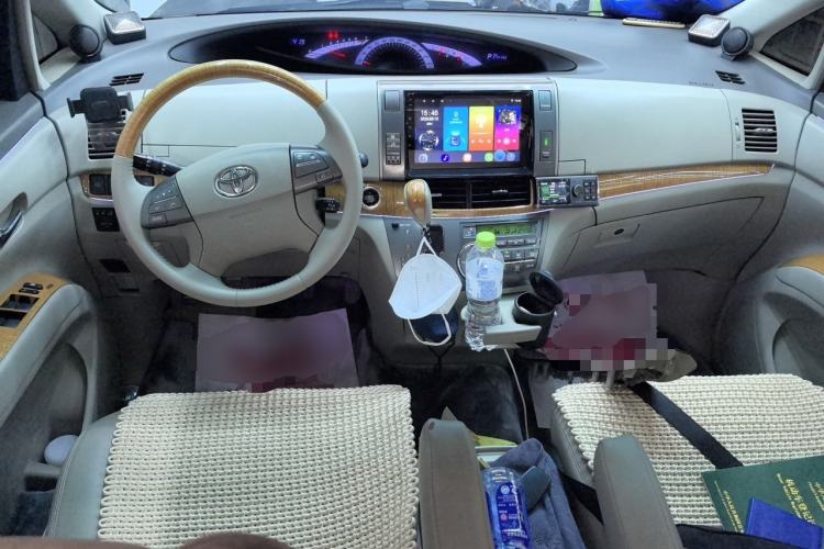 Used Toyota Previa 2012 3.5L 7-Seater Luxury Version Center Console