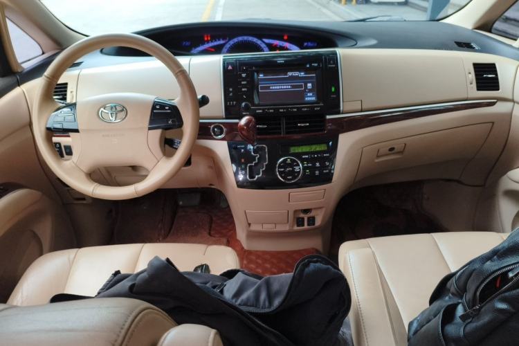 Used Toyota Previa 2012 2.4L 7-Seater Luxury Edition Center Console