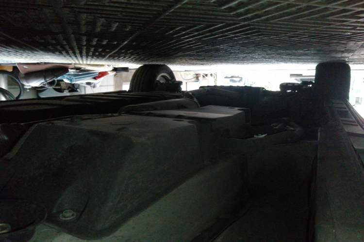 Used Toyota Previa 2012 2.4L 7-Seater Luxury Edition Chassis Front Right
