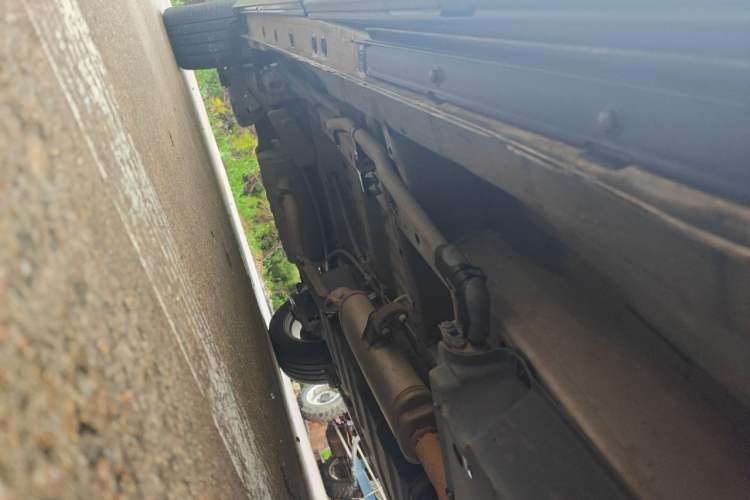 Used Toyota Previa  Chassis Front Right