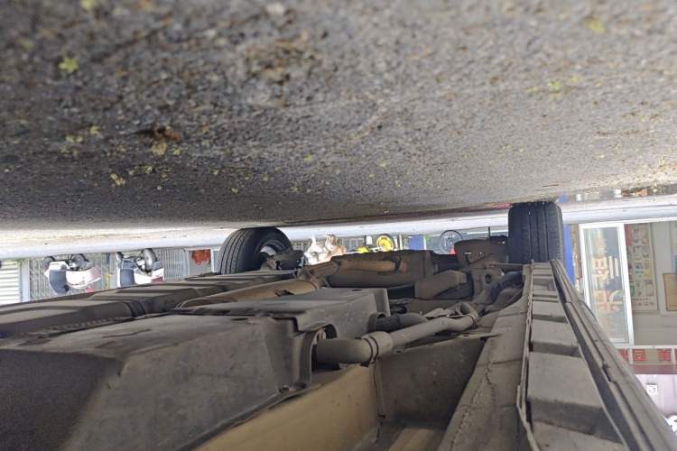 Used Toyota Previa 2012 2.4L 7-Seater Standard Edition Chassis Front Right