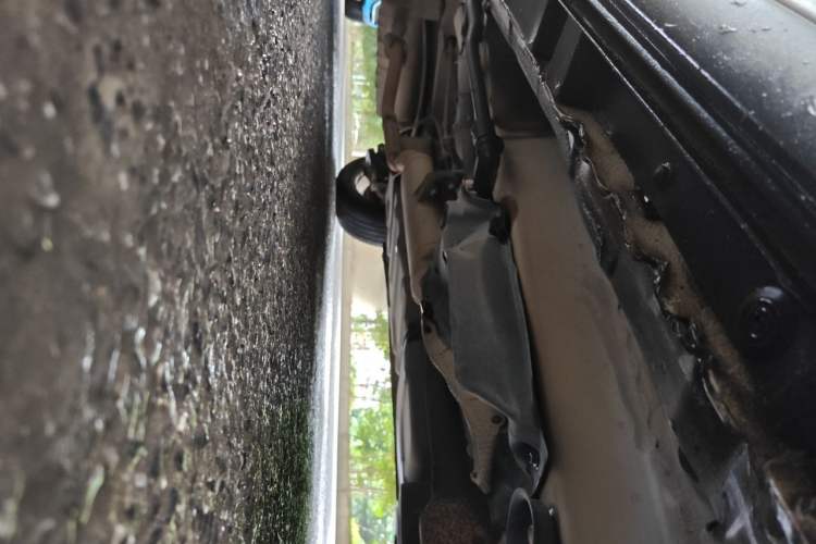 Used Toyota Previa 2012 2.4L 7-Seater Standard Edition Chassis Front Right