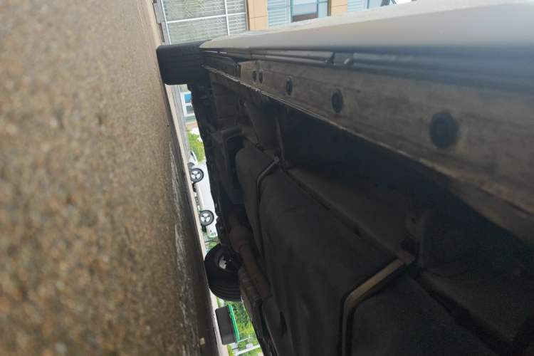 Used Toyota Previa  Chassis Rear Left