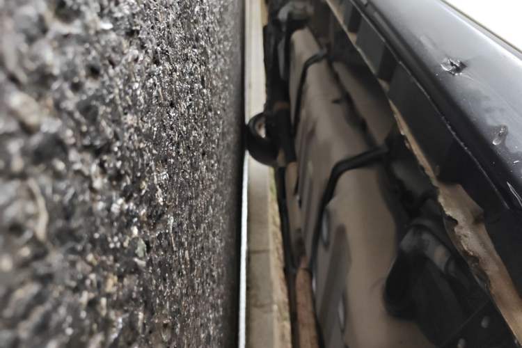 Used Toyota Previa 2012 2.4L 7-Seater Standard Edition Chassis Rear Left