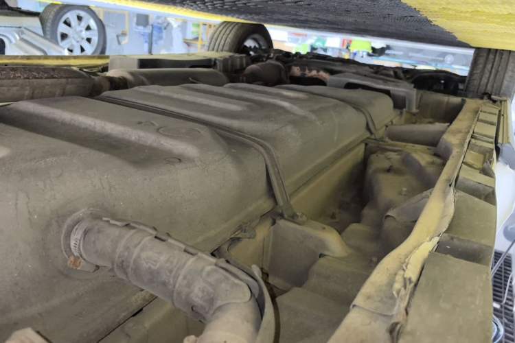 Used Toyota Previa 2012 3.5L 7-Seater Luxury Version Chassis Rear Left