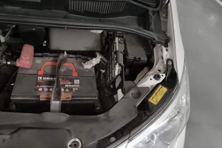 Used Toyota Previa 2012 2.4L 7-Seater Luxury Edition Engine Bay Left