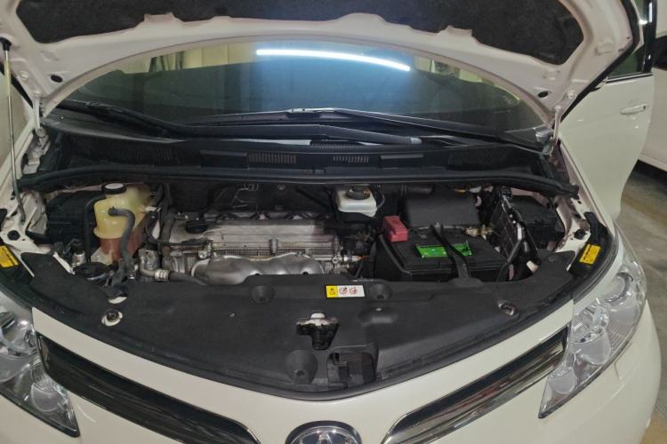 Used Toyota Previa 2012 2.4L 7-Seater Standard Edition Engine Bay
