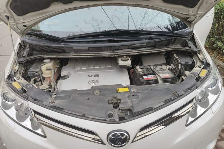 Used Toyota Previa 2012 3.5L 7-Seater Luxury Version Engine Bay
