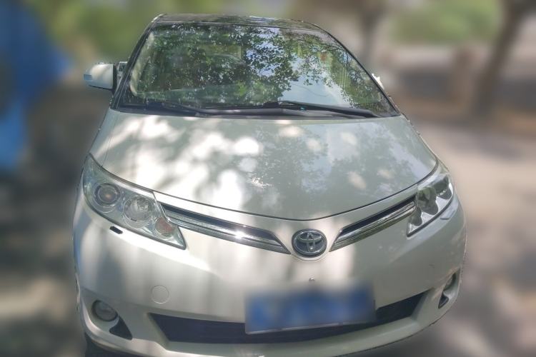 Used Toyota Previa  Front