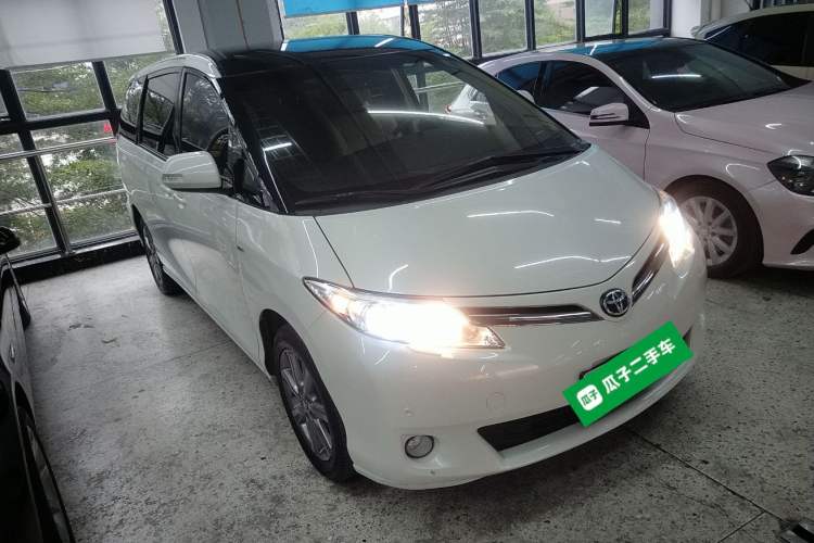 Used Toyota Previa 2012 2.4L 7-Seater Luxury Edition Front Right 45 Deg