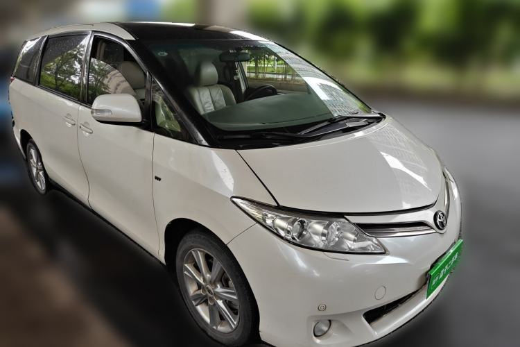 Used Toyota Previa 2012 2.4L 7-Seater Standard Edition Front Right 45 Deg