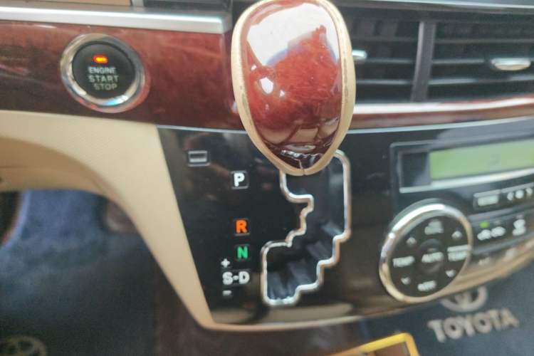 Used Toyota Previa  Gear Lever