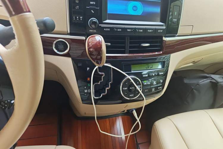 Used Toyota Previa 2012 2.4L 7-Seater Luxury Edition Gear Lever