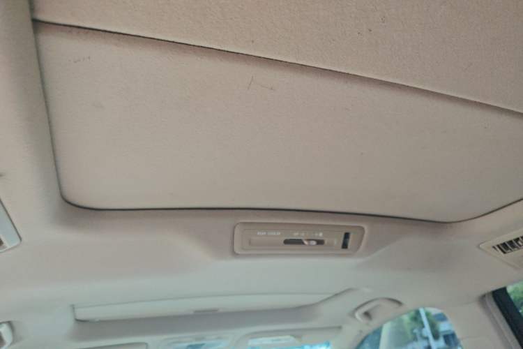 Used Toyota Previa  Headliner